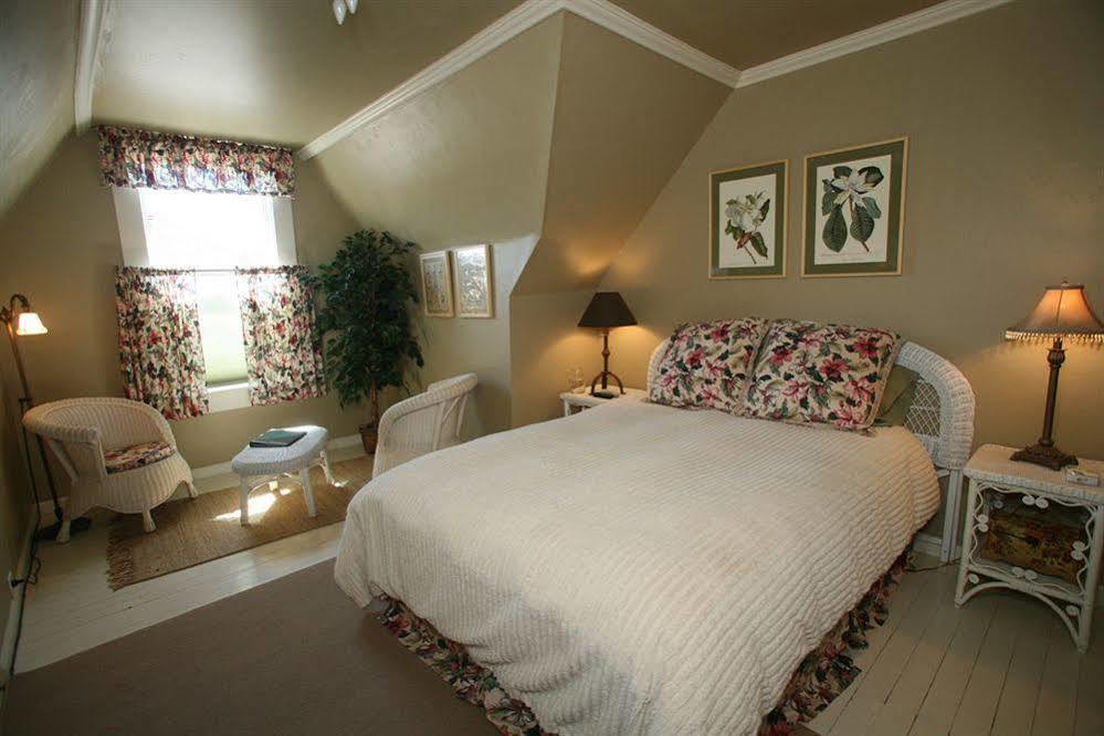 Bed and Breakfast The Atrium à Fort Bragg Chambre photo